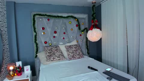 Samanta... online show from 12/31/24, 04:46