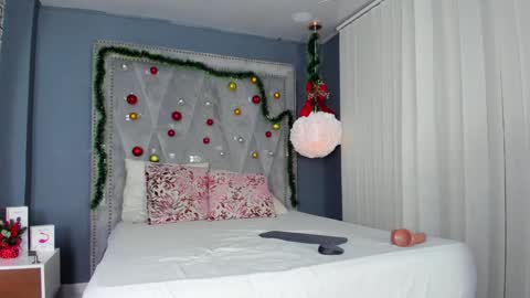 Samanta... online show from 01/04/25, 07:44