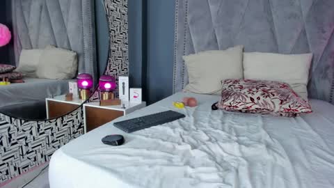 Samanta... online show from 01/14/25, 11:27