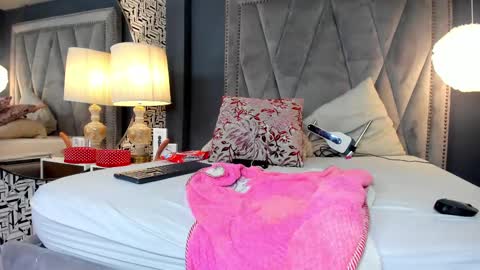 Samanta... online show from 02/26/25, 02:15