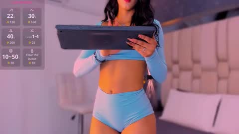 samantavazquez online show from 11/13/25, 11:42