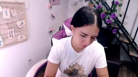 Snapshot of samantha2girl chatting on 05/19/26, 03:40 samantha online show from 05/19/26, 03:40