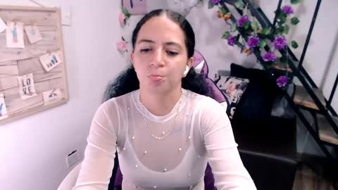 Snapshot of samantha2girl chatting on 06/04/26, 07:53 samantha online show from 06/04/26, 07:53
