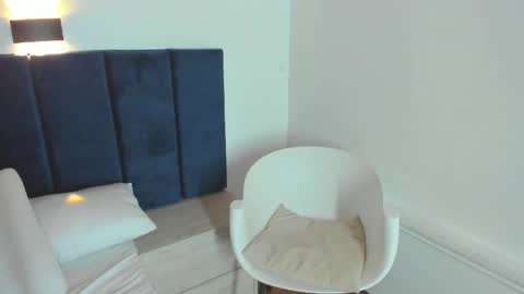 Snapshot of samantha__garcia chatting on 02/19/25, 04:22 Samantha online show from 02/19/25, 04:22