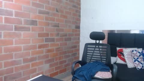 Snapshot of samantha__karolstone chatting on 05/04/26, 02:24 SAMANTHA online show from 05/04/26, 02:24