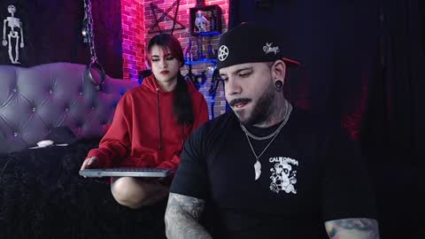 Snapshot of samantha_abrill chatting on 01/23/25, 03:58 Samantha and Victor online show from 01/23/25, 03:58