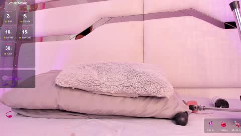 Snapshot of samantha_beckham chatting on 02/28/25, 07:25 Samantha Beckham online show from 02/28/25, 07:25