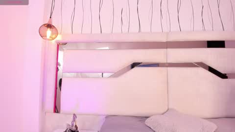 Snapshot of samantha_beckham chatting on 03/11/25, 03:02 Samantha Beckham online show from 03/11/25, 03:02