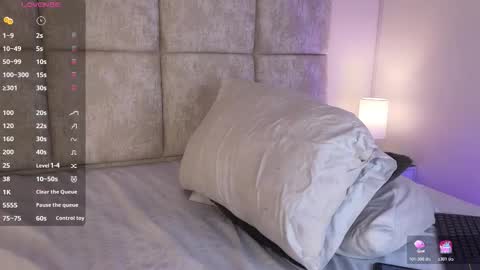 Snapshot of samantha_beckham chatting on 11/01/25, 04:20 Samantha Beckham online show from 11/01/25, 04:20