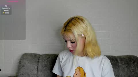 samantha_browwnn online show from 02/11/25, 03:08