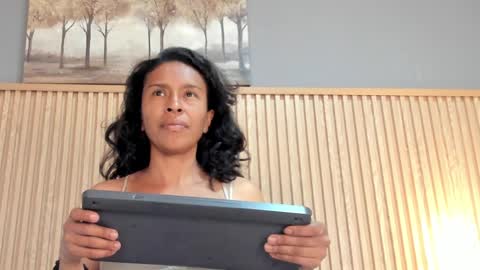 Snapshot of samantha_duart3 chatting on 04/04/26, 12:46 samantha_duart3 online show from 04/04/26, 12:46