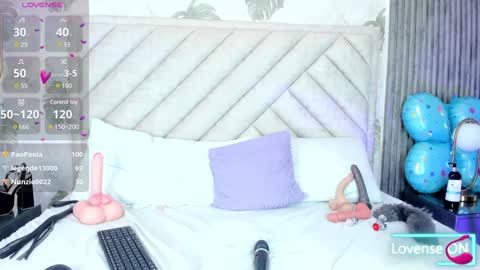 Snapshot of samantha_duque11 chatting on 01/05/25, 03:11 Samantha online show from 01/05/25, 03:11