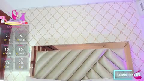 Snapshot of samantha_duque11 chatting on 02/11/25, 04:33 Samantha online show from 02/11/25, 04:33