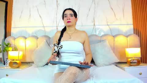 samantha_fiire online show from 06/30/26, 12:17
