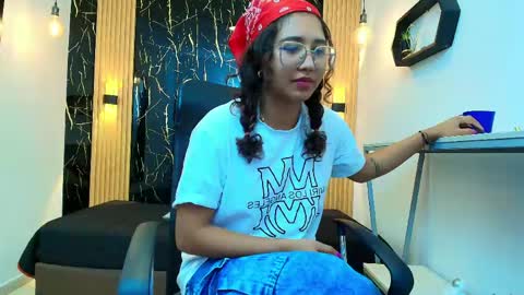    online show from 04/15/26, 11:06