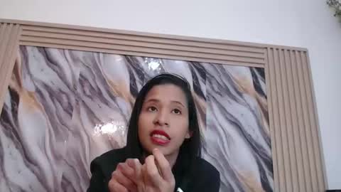 lizzy online show from 12/03/25, 01:24