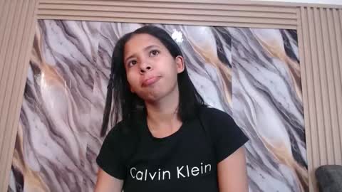 Snapshot of samantha_fox_squirt chatting on 03/20/26, 02:33 lizzy online show from 03/20/26, 02:33