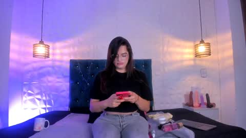 Snapshot of samantha_foxyy chatting on 04/07/26, 10:48 samantha_foxyy online show from 04/07/26, 10:48