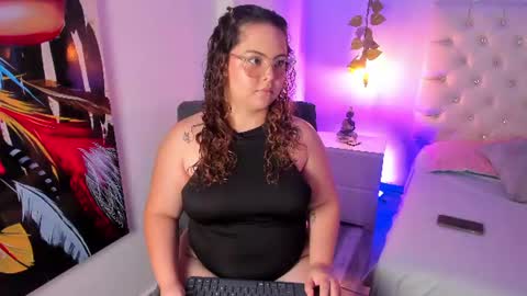 Snapshot of samantha_greey_ chatting on 07/09/26, 12:53 samantha greey online show from 07/09/26, 12:53