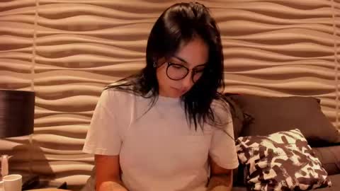 Samantha online show from 12/23/24, 11:17