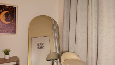 samantha_lux_ online show from 10/08/25, 10:13