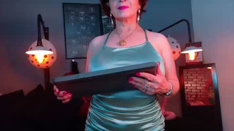 Snapshot of samantha_mature56 chatting on 07/03/26, 02:07 Sam online show from 07/03/26, 02:07