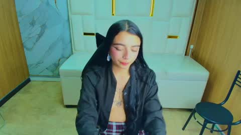 Snapshot of samantha_petite_tf chatting on 05/03/26, 03:12 Sami online show from 05/03/26, 03:12