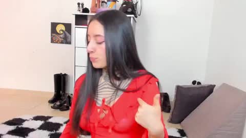 Snapshot of samantha_steward chatting on 05/06/26, 07:30 Fernanda online show from 05/06/26, 07:30