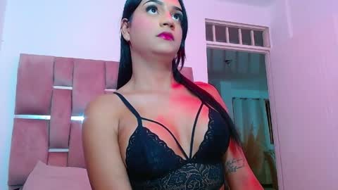Snapshot of samantha_sweet30 chatting on 04/02/26, 03:26 Salome Vargas online show from 04/02/26, 03:26