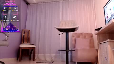 samantha_thompsoon online show from 01/04/25, 12:05