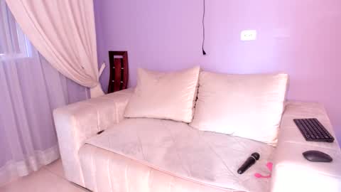 samantha_thompsoon online show from 11/01/25, 09:28