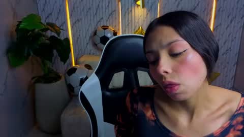 Snapshot of samantha_tx_ chatting on 06/23/26, 03:04 Samantha online show from 06/23/26, 03:04