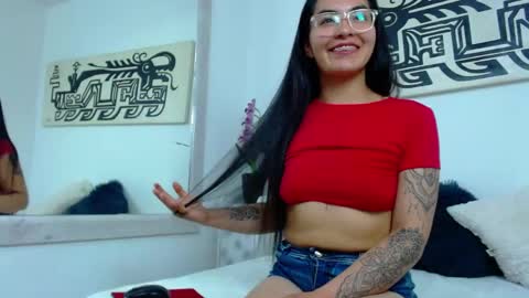 samantha_vaker online show from 04/30/26, 09:41