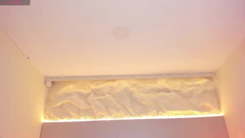 Snapshot of samanthaa_22_ chatting on 03/19/26, 11:47 Samanthaa online show from 03/19/26, 11:47