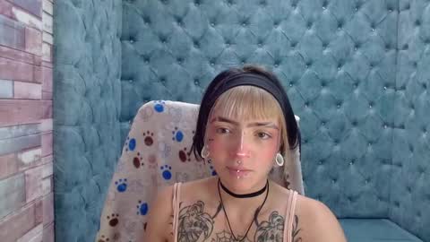 Snapshot of samanthaa_smitth chatting on 10/10/25, 04:55 Samantha Smitth online show from 10/10/25, 04:55