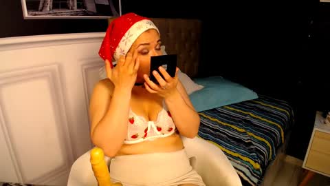 Samantha Anderson online show from 12/15/24, 11:31