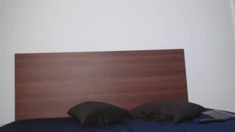 samanthaawellss online show from 11/18/25, 06:45