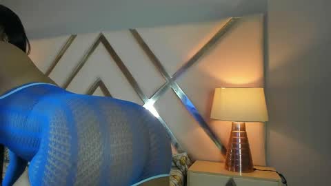 Samantha online show from 11/20/25, 11:43