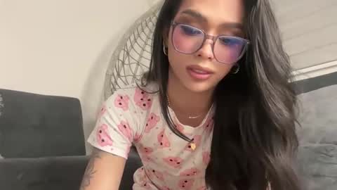 Samantha Bernardo online show from 06/11/26, 04:43