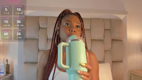 Snapshot of samanthabrown69 chatting on 11/25/25, 02:55 Samantha online show from 11/25/25, 02:55