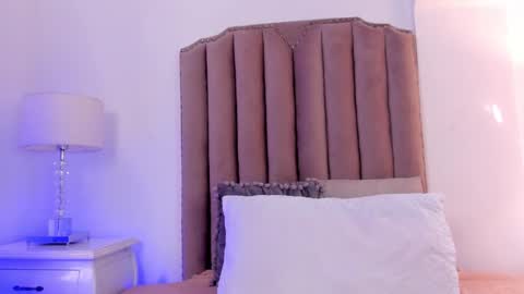 Snapshot of samanthaferrer_ chatting on 01/18/25, 07:58 Samantha online show from 01/18/25, 07:58