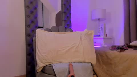 Snapshot of samanthaferrer_ chatting on 02/17/25, 10:47 Samantha online show from 02/17/25, 10:47