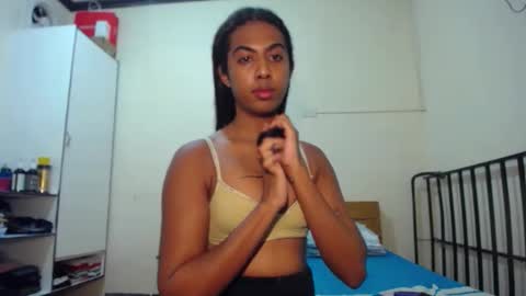 Snapshot of samanthag_17 chatting on 05/15/26, 10:33 Samantha online show from 05/15/26, 10:33