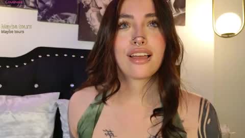 Snapshot of samanthagrant_ chatting on 04/21/26, 01:42 IGSamanthaGrant 10 online show from 04/21/26, 01:42