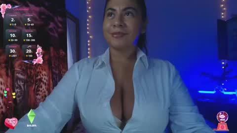 samanthahut1 online show from 10/04/25, 09:35