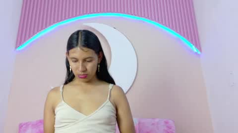 Snapshot of samanthalaurent chatting on 05/15/26, 08:49 samanthalaurent online show from 05/15/26, 08:49
