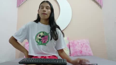 Snapshot of samanthalaurent chatting on 05/28/26, 07:11 samanthalaurent online show from 05/28/26, 07:11