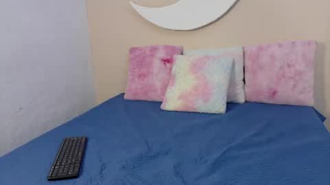 Snapshot of samanthalaurent chatting on 07/17/26, 07:30 samanthalaurent online show from 07/17/26, 07:30