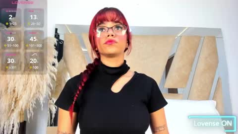 Samantha online show from 03/12/25, 11:31