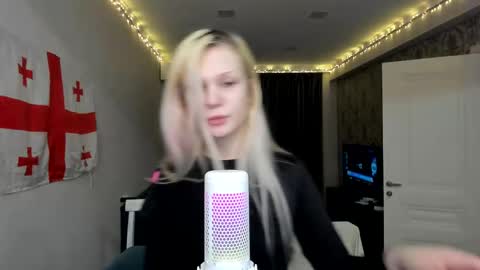 Samantha online show from 01/14/25, 09:41